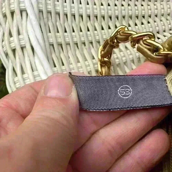 Saddle River metallic gold and silver crossbody bag purse. Woven front - Picture 7 of 9